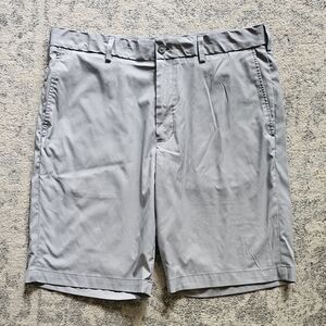 Walter Hagen Light Gray Flat-Front Men's Shorts